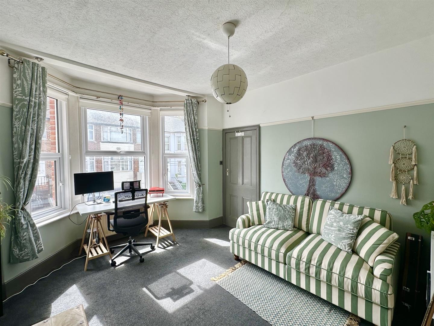 2 bed property in Emmanuel Road, Hastings